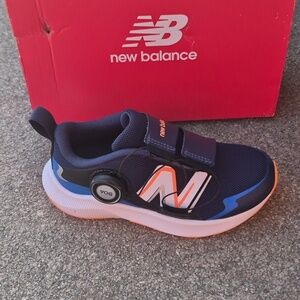 Boys NEW BALANCE BOA SNEAKERS SZ 11